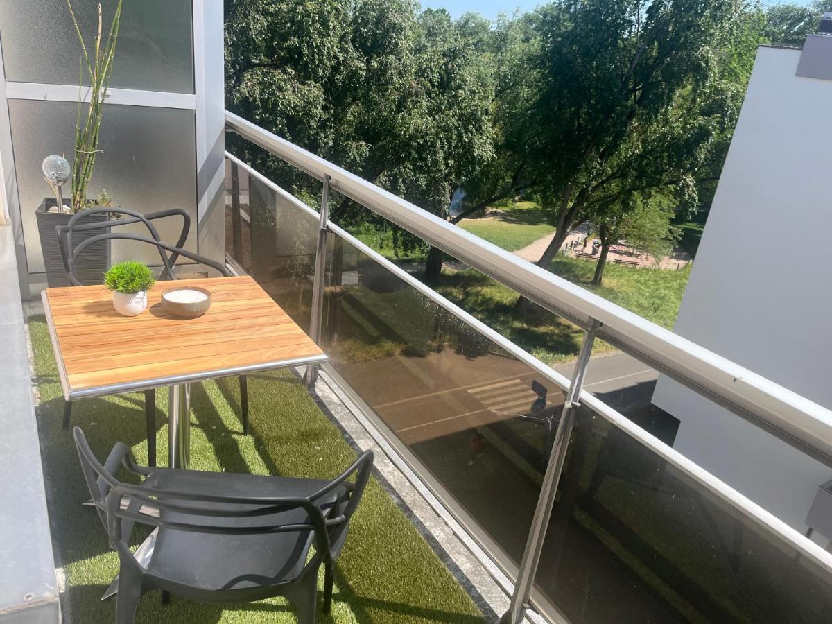 Strasbourg, Appartement Cosy Au Bord De L Eau Exteriör bild